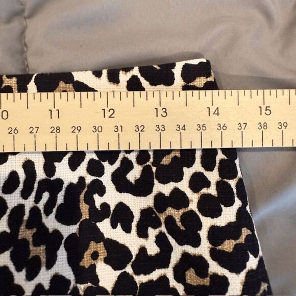 J. Crew The Pencil Skirt in Leopard Print Cream, black, brown, Knee Size 00 - Picture 7 of 9